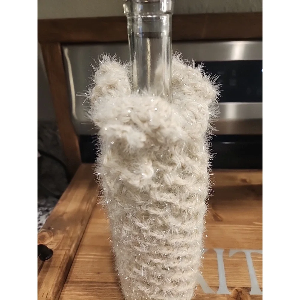 Homemade Showy Glitter Fur Wine Bottle‎ Cozy Knitting Pattern